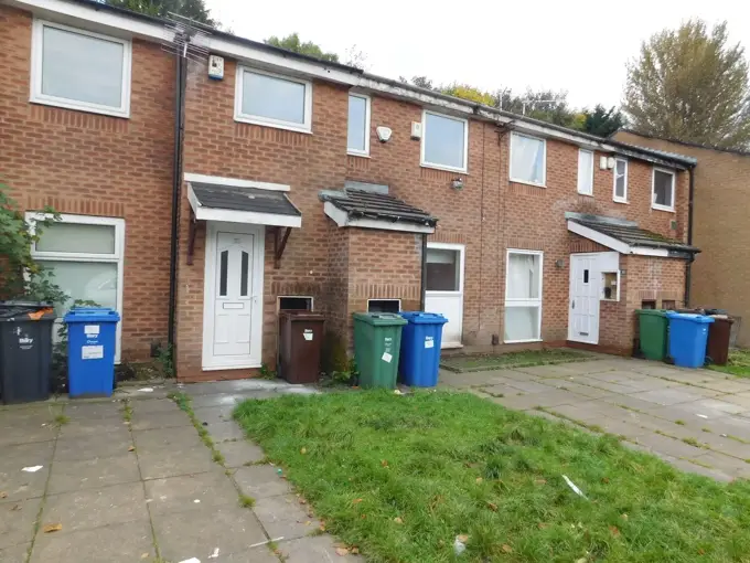 Glendevon Place, Whitefield, Manchester to rent